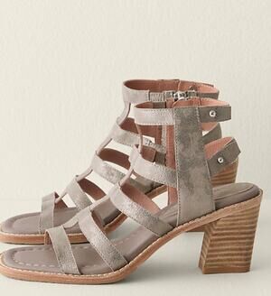 Donald J Pliner Womens 9.5 Gray Jenessa Leather Heel Open-Toe Strappy Sandal NEW